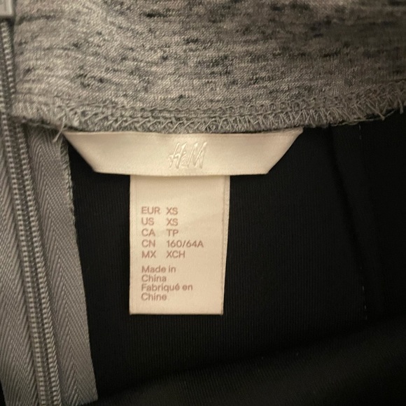 Jersey like pencil skirt - Picture 5 of 7